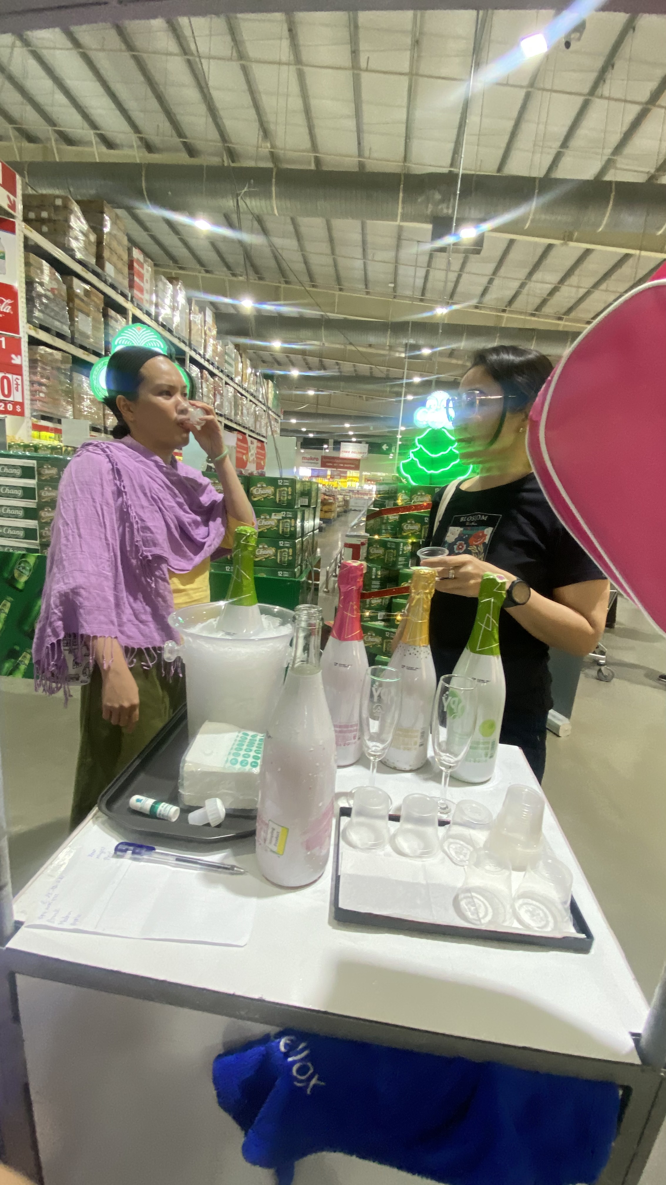 Sparkling Fruit Wine Testing Success at Makro Market Day 3 Highlights - Image 2
